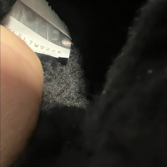 UGG Fluff Yeah Slides, Size: 9 - Picture 4 of 10